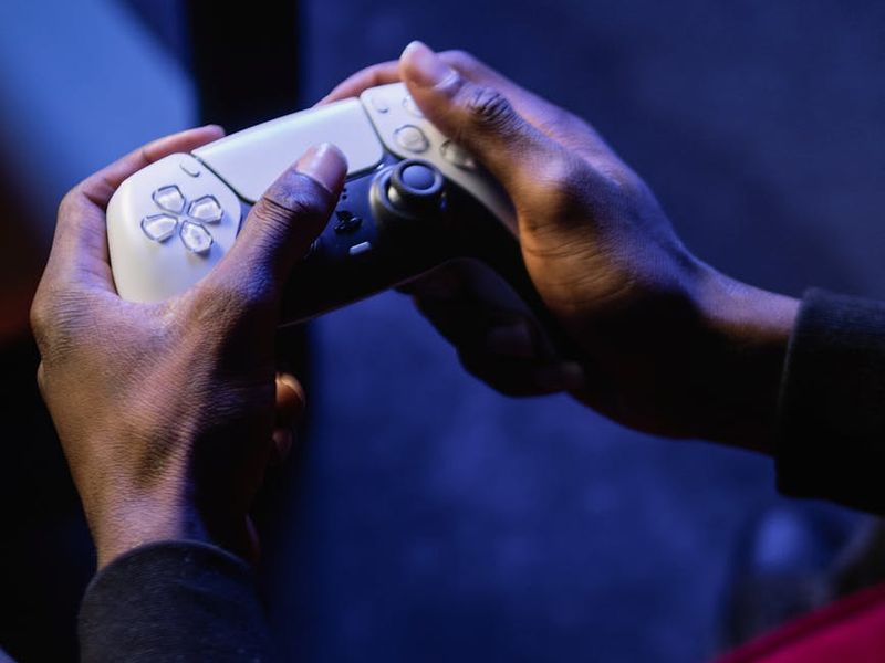 Active person moving with focus and control in dark room